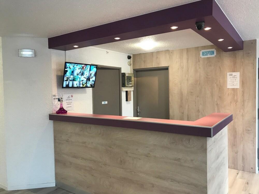 Hotel Du Stade Ex Kyriad Direct Lille Est Stade Pierre Mauroy Villeneuve-d'Ascq Exteriör bild