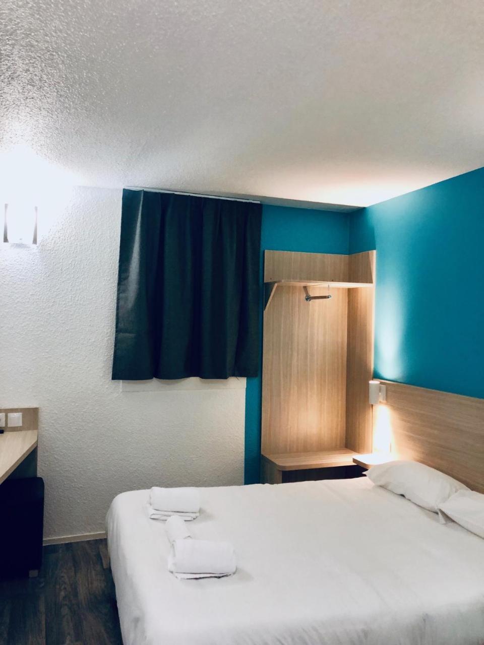 Hotel Du Stade Ex Kyriad Direct Lille Est Stade Pierre Mauroy Villeneuve-d'Ascq Exteriör bild