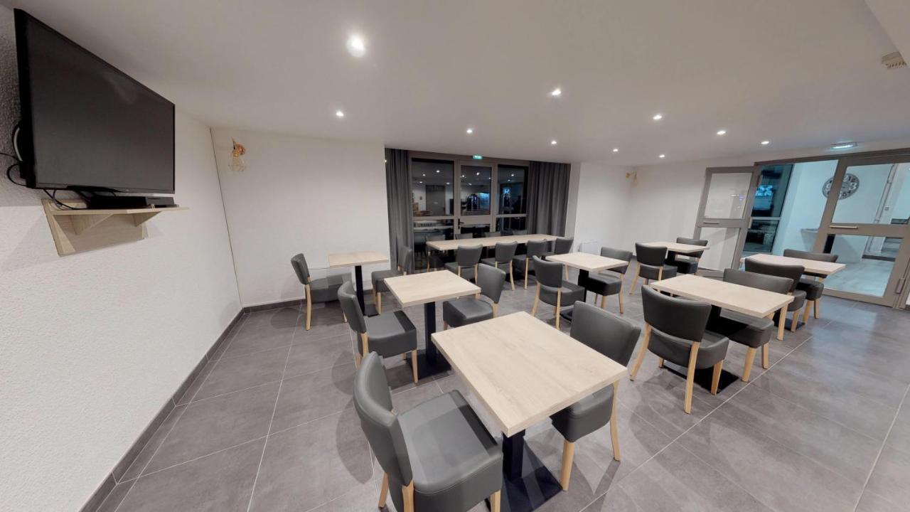 Hotel Du Stade Ex Kyriad Direct Lille Est Stade Pierre Mauroy Villeneuve-d'Ascq Exteriör bild
